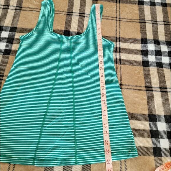 Lole Tank top   - Picture 9 of 10